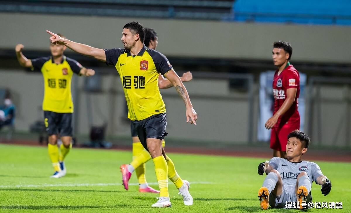 国际比赛日辽宁本钢备战足总杯Uzi在利物浦比赛中高光表现,冲刺阶段广州队迎来里程碑瞬间刷屏的简单介绍米兰体育官网
